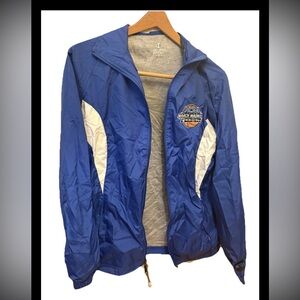 March Madness!Package includes Duel Windbreakers(s,m)+1 warm beanie Blue & Grey